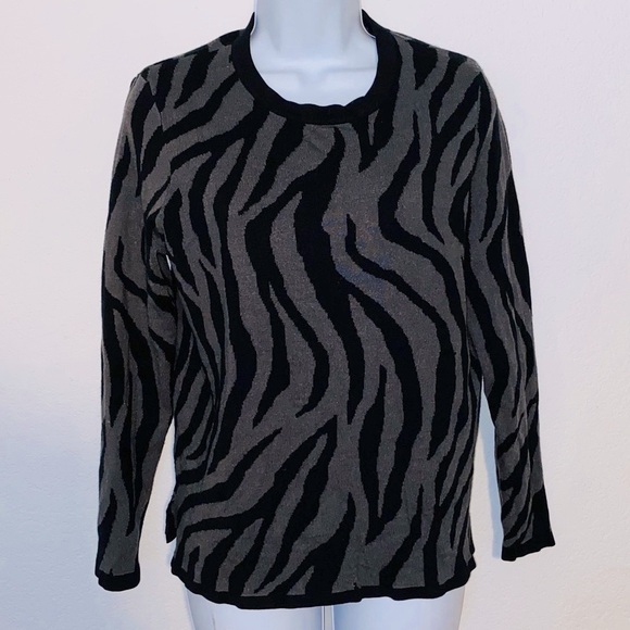 Noir Sweater Sweaters - Soft Sweater